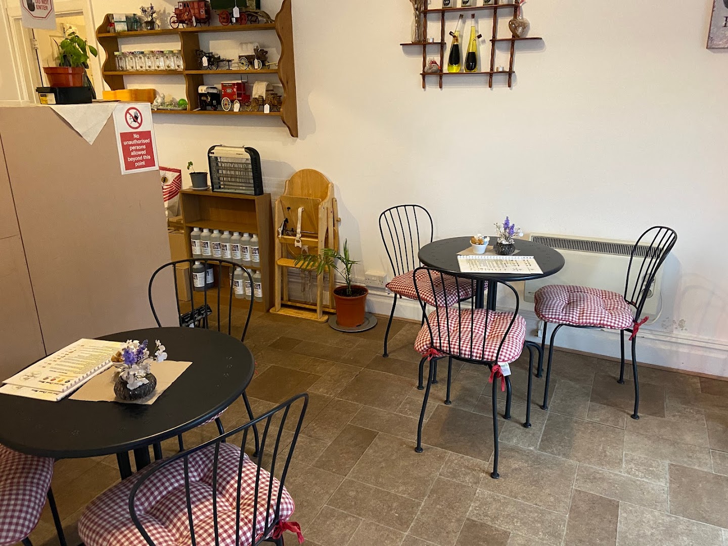 Crusty Bread Artisan Bakery · Photos 1